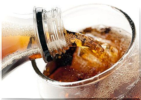 Carbonated juices induce bloating