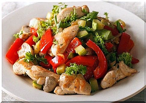 Healthy recipes for a quick dinner with chicken and vegetables