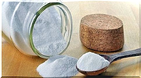 Unusual tricks for natural epilation with baking soda