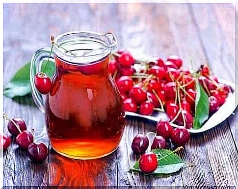 Fresh cherry juice