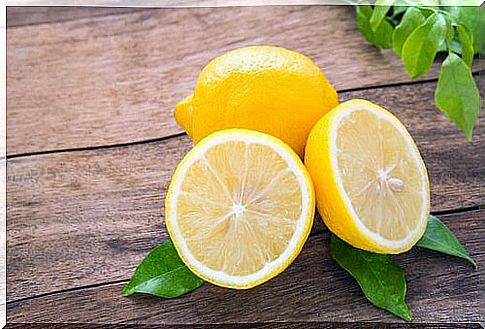 Lemon in natural air freshener recipes