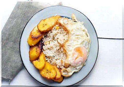 Delicious Cuban rice recipe with plantain