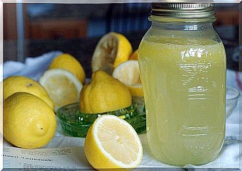 The benefits of this detox drink with lemon