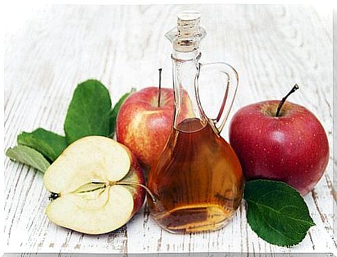 Detoxification treatment with apple cider vinegar