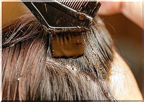 Early gray hair can be covered with henna