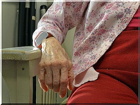 Alzheimer's disease usually occurs in the elderly