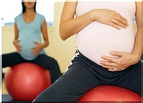 Exercises for pregnant women with the ball