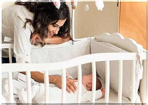 How to teach your baby to sleep in the crib