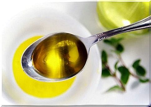 Remove cellulite with lemon and olive oil