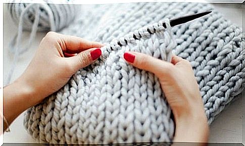 The benefits of knitting - wonderful therapeutic activity