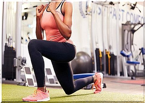 Woman doing pushups