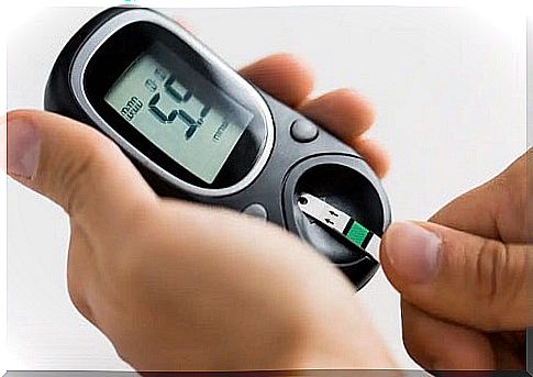 Blood glucose meter